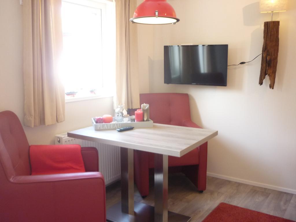 Zu Jeddelohs Lodge Hotel Gladenbach Экстерьер фото