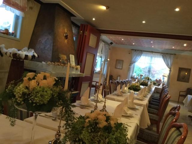Zu Jeddelohs Lodge Hotel Gladenbach Экстерьер фото